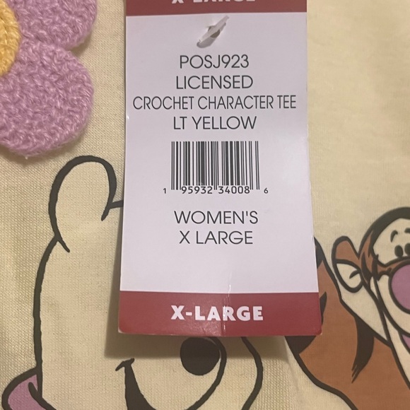 Winnie the Pooh Graphic T-Shirt - Picture 2 of 4